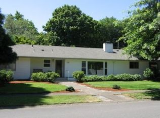 210 Palomino Dr, Eugene, OR 97401