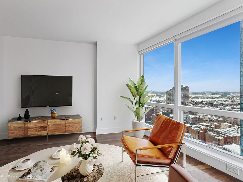 1st image of 77 Hudson St APT 2112