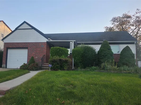 2127 Leighton Road, Elmont, NY 11003