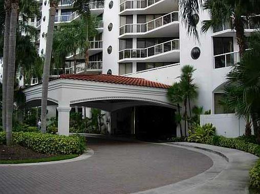 2nd image of 3610 Yacht Club Dr APT 710