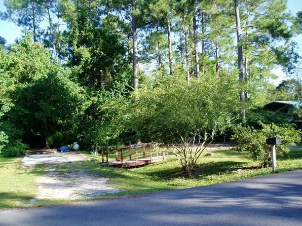 425 Elberta Loop, Lillian, AL 36549