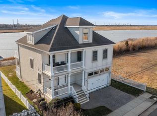 2010 W Riverside Dr, Atlantic City, NJ 08401