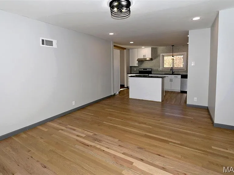 11151 Glacier Dr — Photo 16
