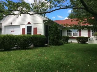 1020 Westglen Dr, Saint Louis, MO 63126