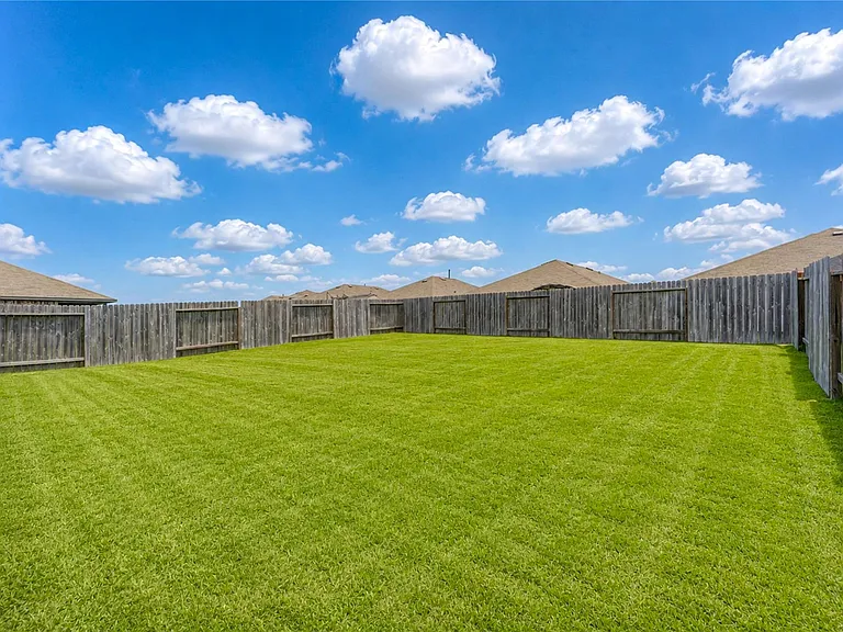 21315 Pine Mill Dr — Photo 38