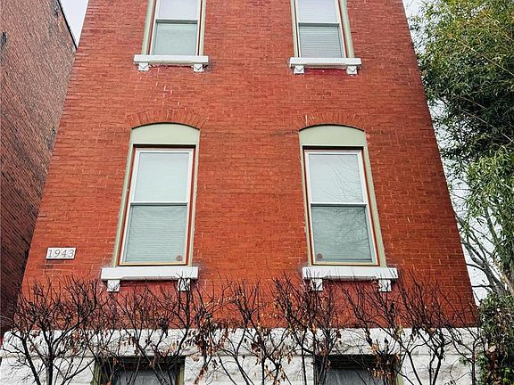 2nd image of 1943 Wyoming St
