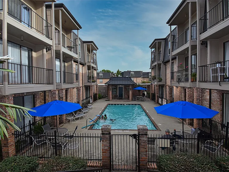 2425 Underwood St #346 — Photo 24