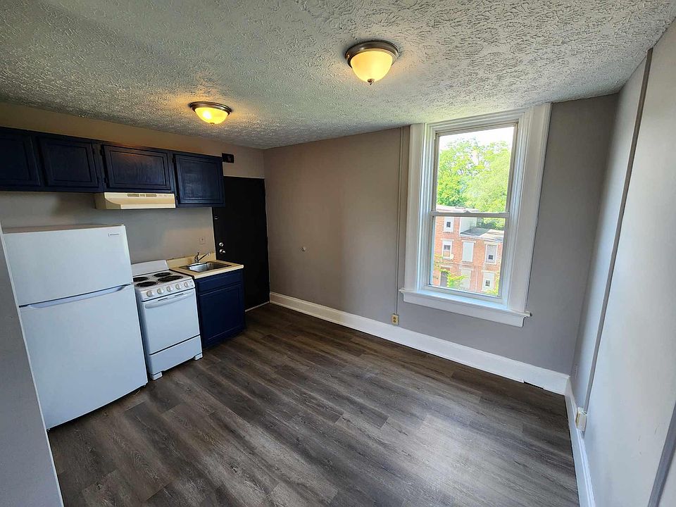 1st image of 2566 Beekman St APT 3B