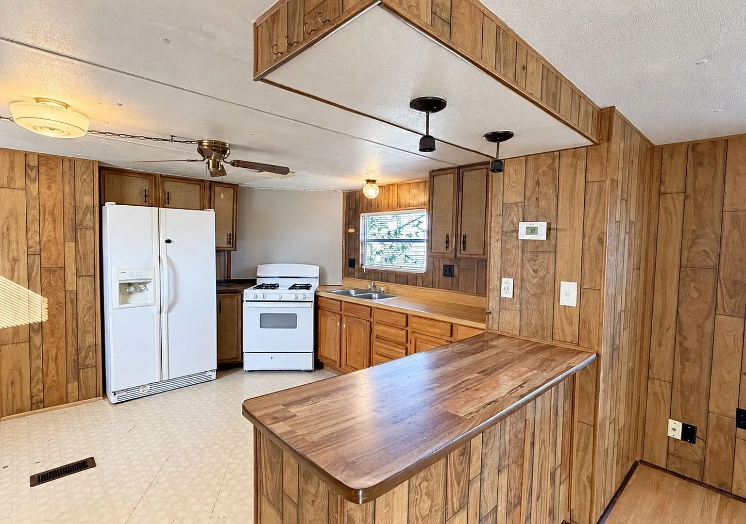 2 bed 1 bath; near Dyess — Photo 1