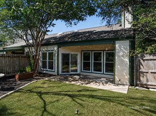 6501 Columbia Oaks Ct APT 10, Austin, TX 78759