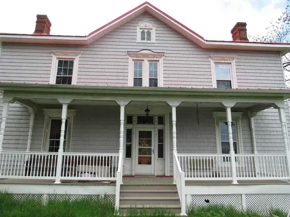 1477 Guthrie Rd, Staunton, VA 24401