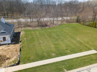 627 Sheffield Cir, Sugar Grove, IL 60554