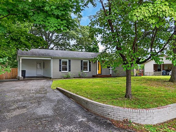 4th image of 1111 Park Dr