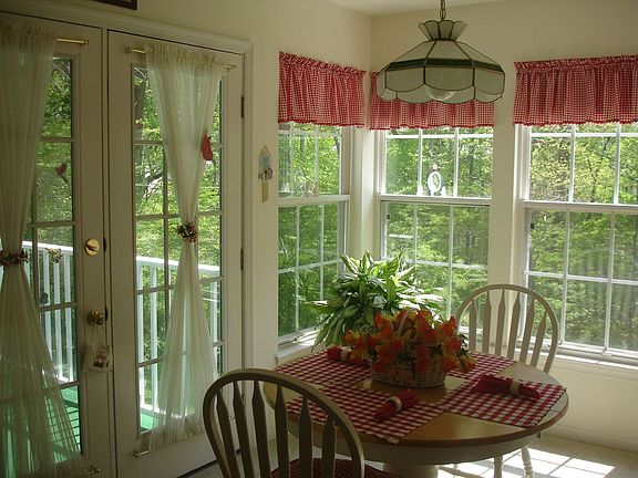 Dining/Sun Room
