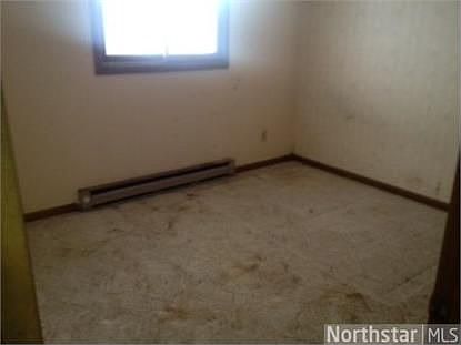 5th image of 3866 Interlachen Dr NE