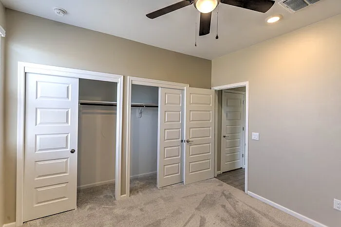 704 W Calle Vela Mayor — Photo 13
