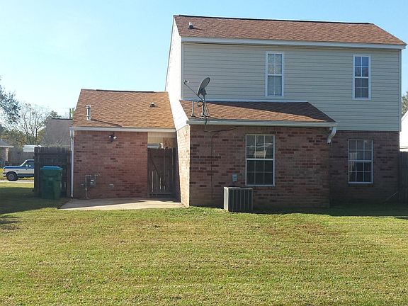 3rd image of 12238 Breezeway Cir