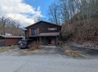 405 Pike St, Spencer, WV 25276