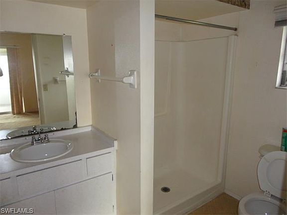 5th image of 1939 SE 15th Pl #A-b