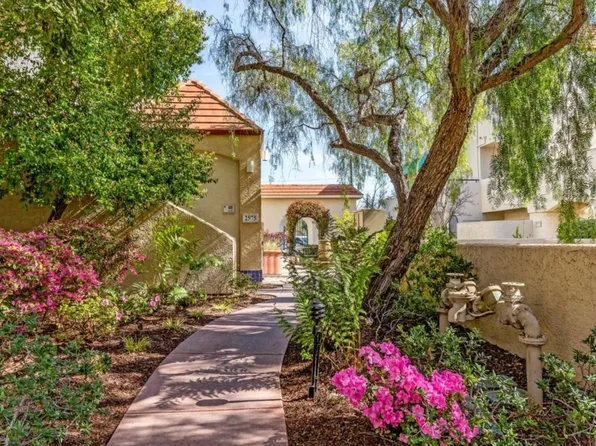 2563 Park Blvd APT P100, Palo Alto, CA 94306