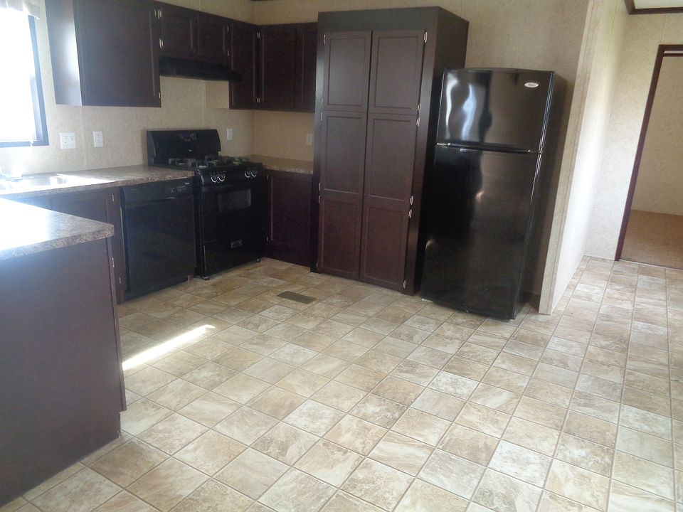 2nd image of 5748 Knollview Dr