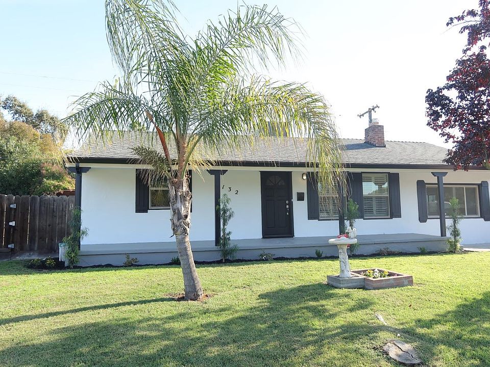1st image of 2132 Lake Dr