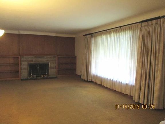 3rd image of 531 S Summit St