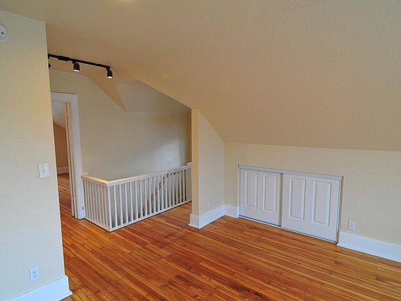4th image of 1141 N Emerson St #4