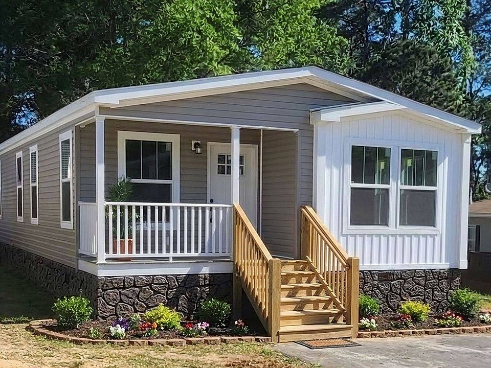 1st image of 250 Cedar Heights Rd #106