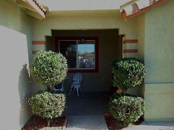 4th image of 8535 Robinia St