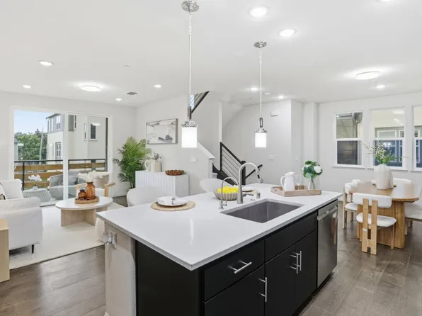 2051 Mahuron Cir, San Jose, CA 95133
