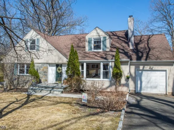 5 Grove St, Caldwell Boro Twp., NJ 07006