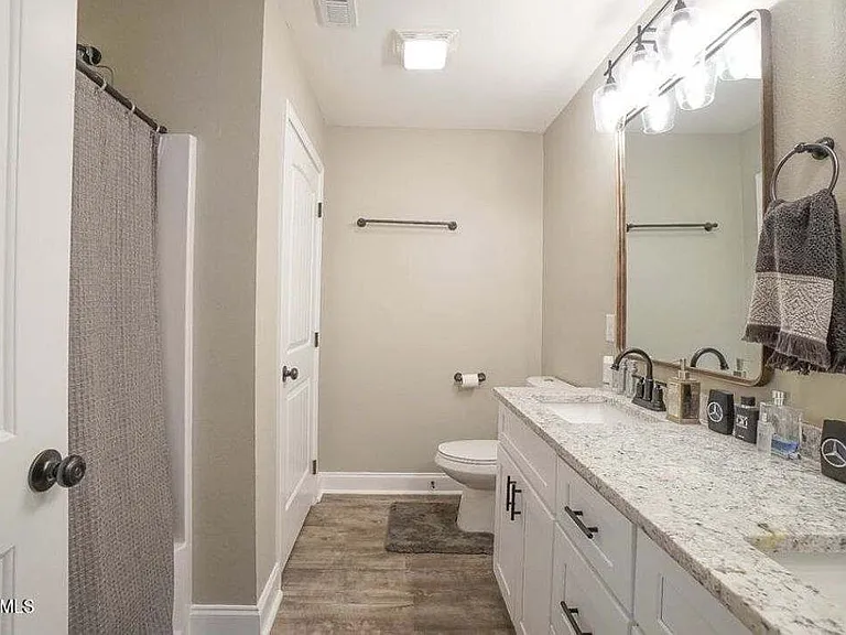209 Horton Ln — Photo 11