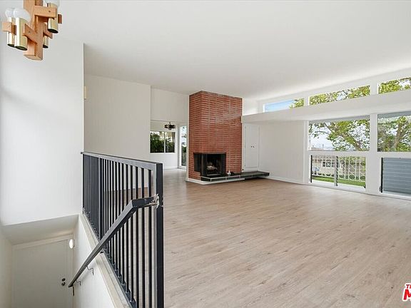 5th image of 8228 Rees St