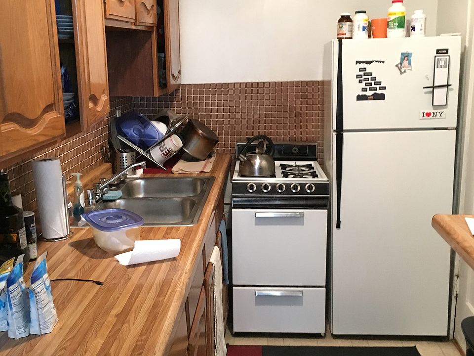 1st image of 418 Morgan Ave S