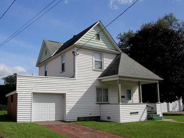 2nd image of 524 N Main St