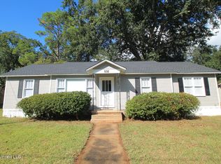 102 Eubanks St, Lucedale, MS 39452