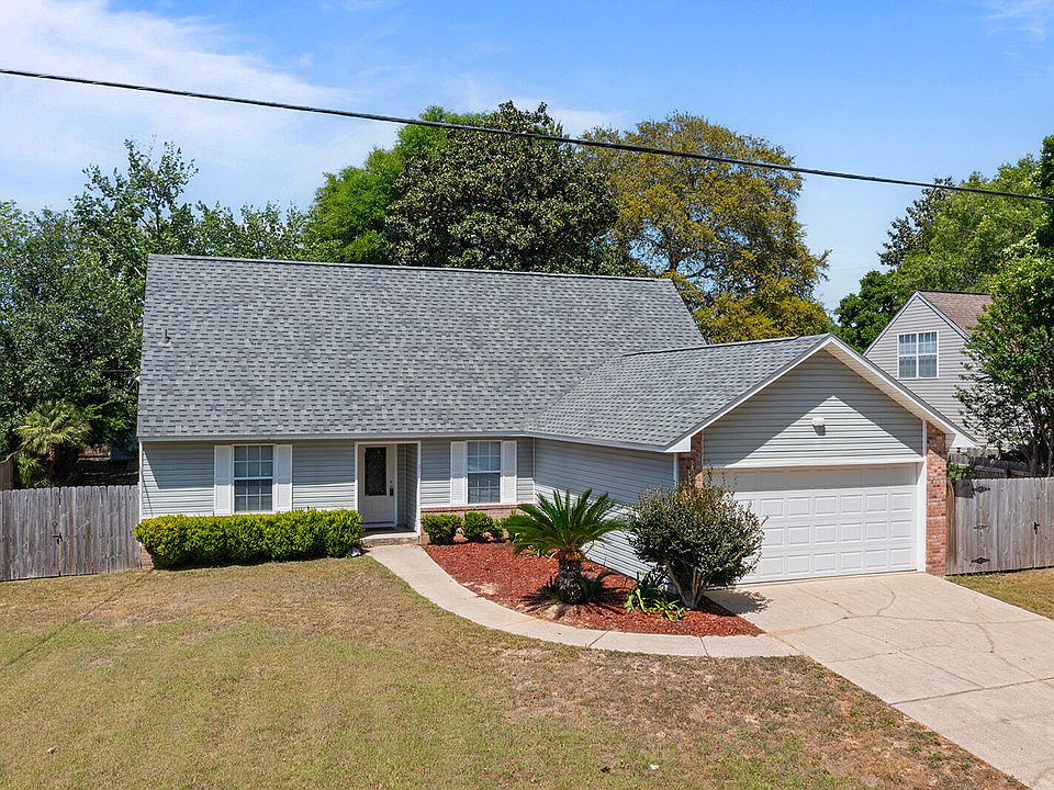 1st image of 109 Nicole Ln