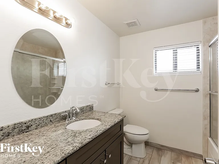 6512 N 85th Ave — Photo 14