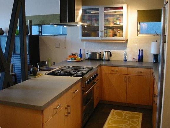 5th image of 208 S Venice Blvd APT C