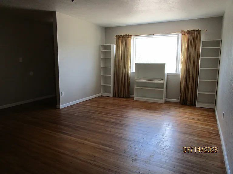 705 S Cornell Ave — Photo 2