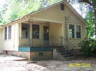1020 Bendat St, McComb, MS 39648