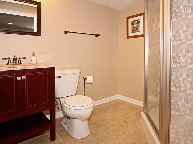 13628 Stanford Dr — Photo 24