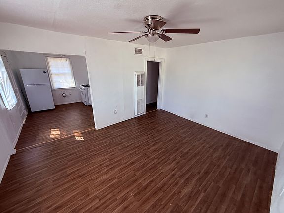 3rd image of 520 Coleman St