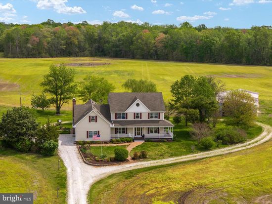 14271 Cedar Ln, Greensboro, MD 21639