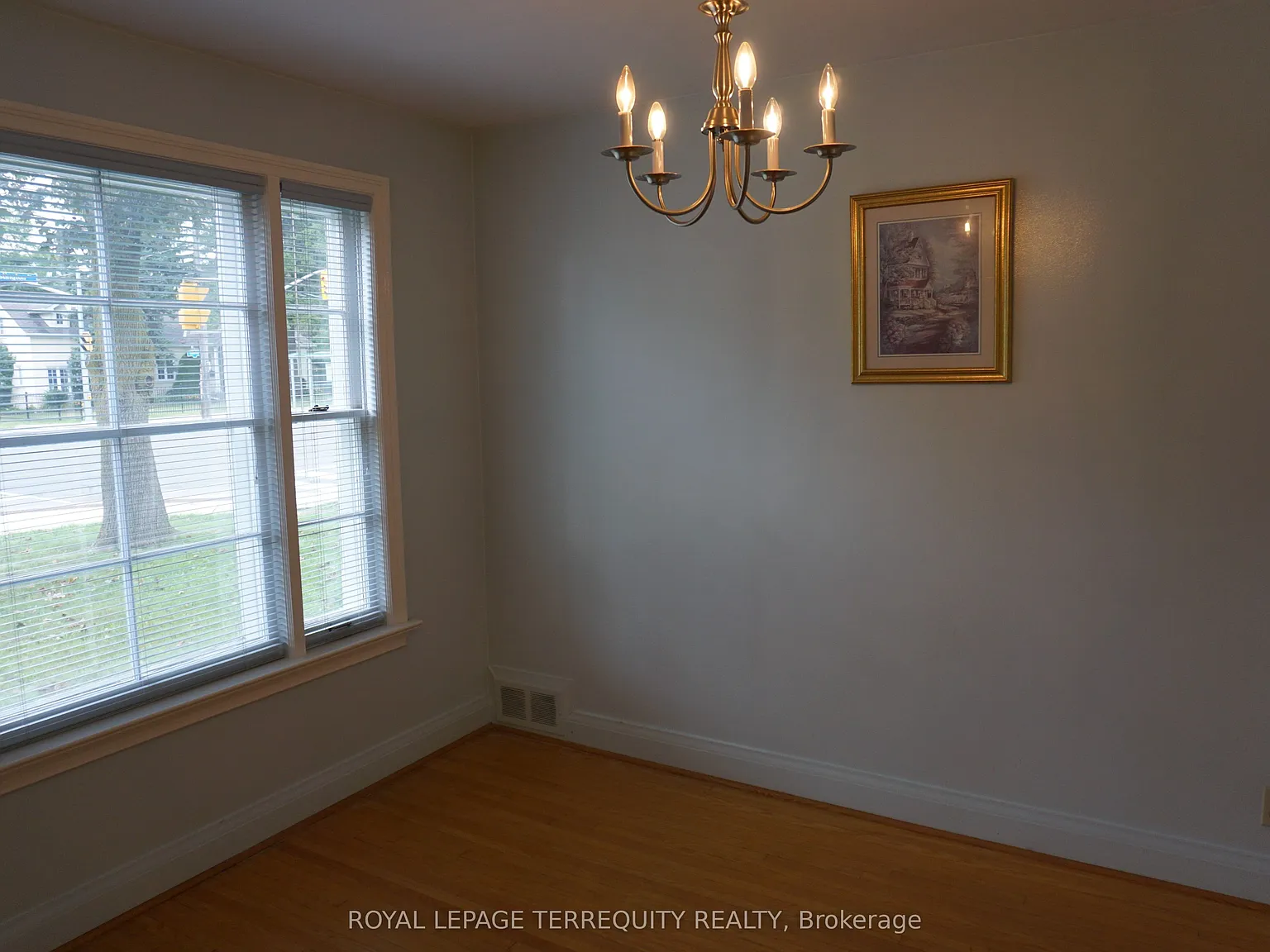 4 bed, $4,000 — Photo 4