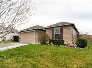 5744 W 17th Ave, Kennewick, WA 99338