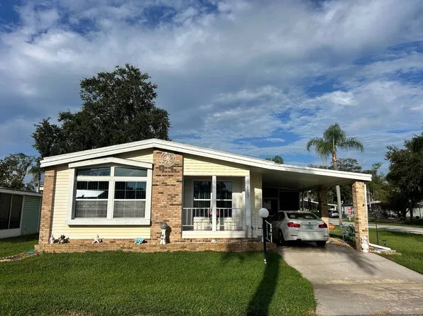 4603 King Palm Ln, Zephyrhills, FL 33541