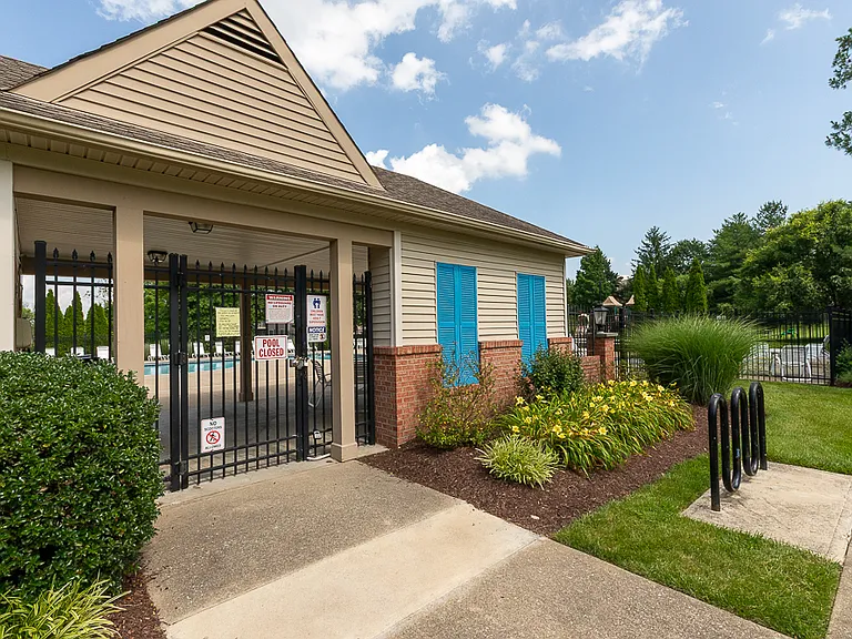 2059 Arbor Springs Blvd — Photo 38
