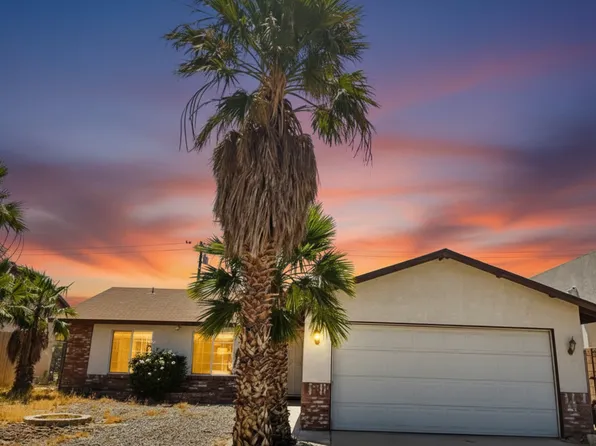 13715 El Rio Ln, Desert Hot Springs, CA 92240
